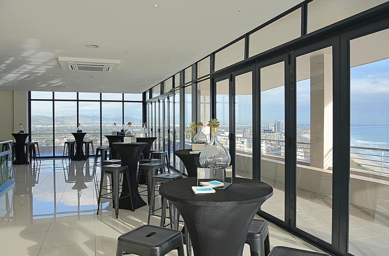 Blaauwberg Beach Hotel Bloubergstrand Bagian luar foto