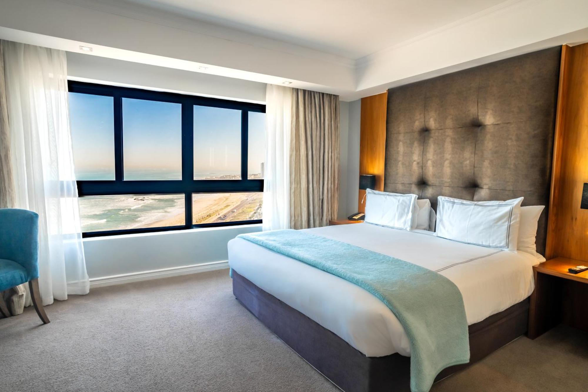 Blaauwberg Beach Hotel Bloubergstrand Bagian luar foto