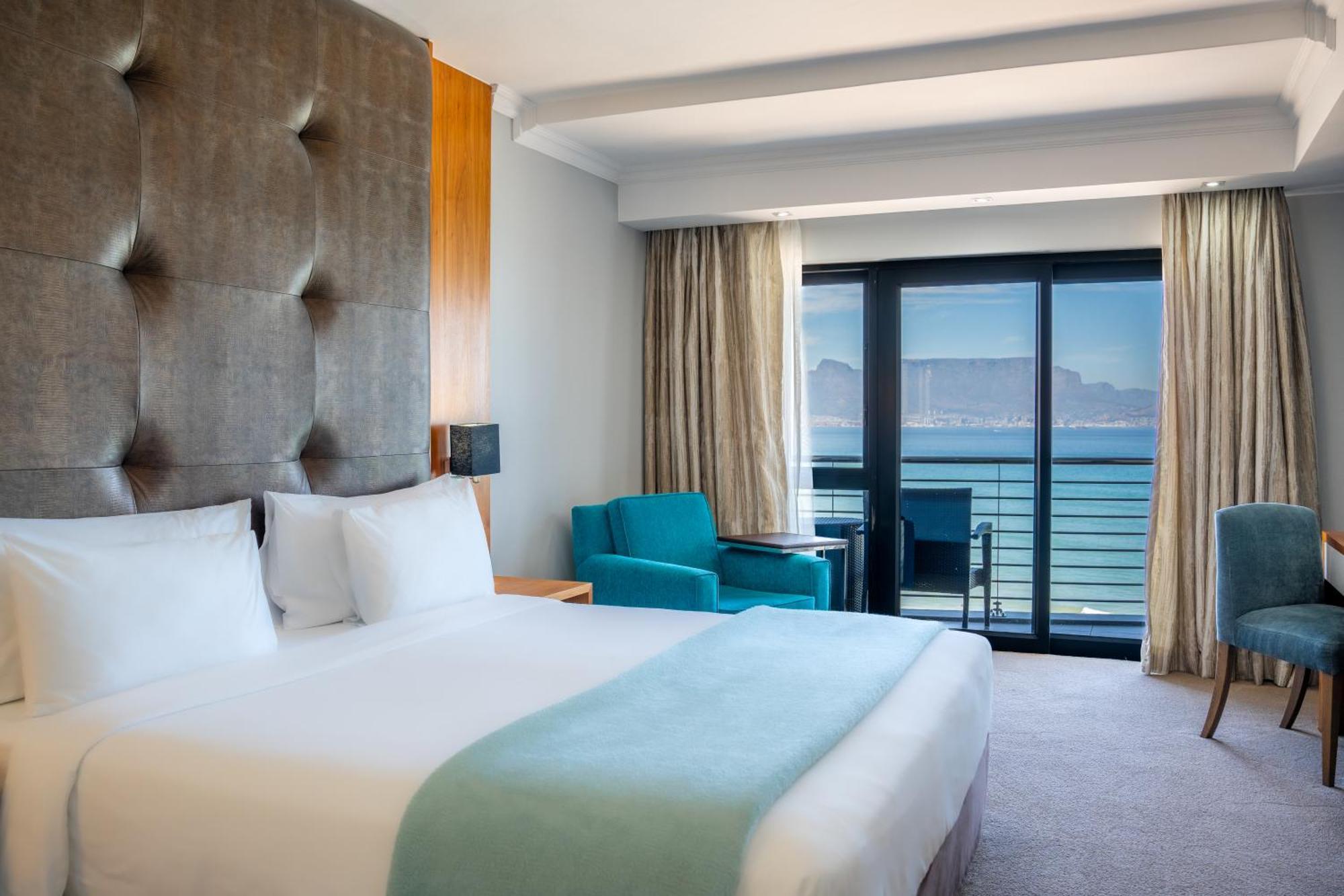 Blaauwberg Beach Hotel Bloubergstrand Bagian luar foto